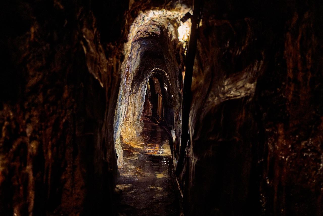 „Puszka Pandory” sprzed 1,2 mld lat? Odkryli wody podziemne w kopalni uranu na ogromnej głębokości
